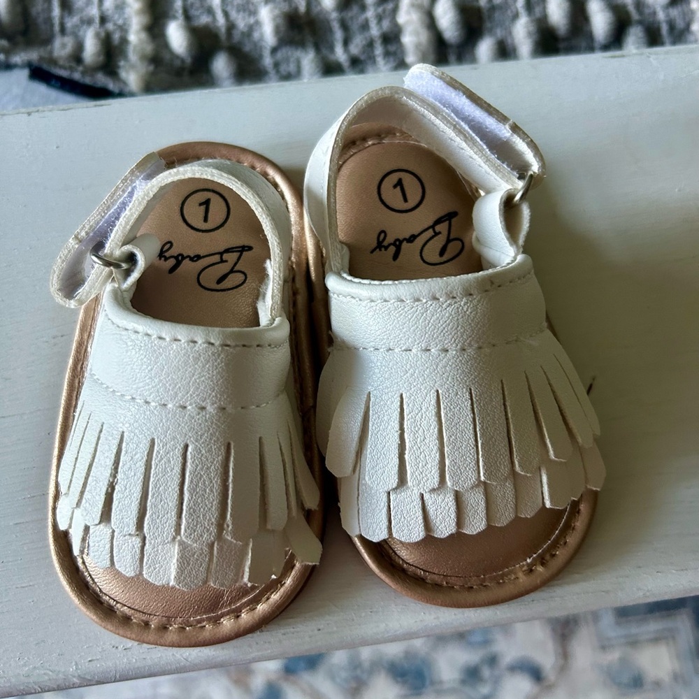 Baby Size 1 Sandles. NWOT